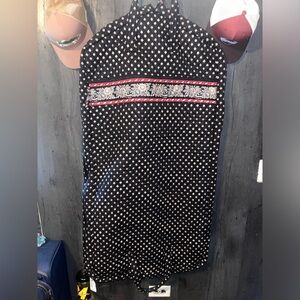 Vera Bradley garment carrier excellent condition